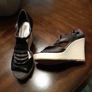 Steve Madden open toe wedge shoe